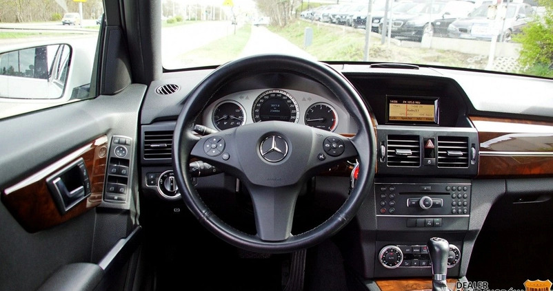 Mercedes-Benz GLK cena 55000 przebieg: 236000, rok produkcji 2011 z Gdynia małe 742